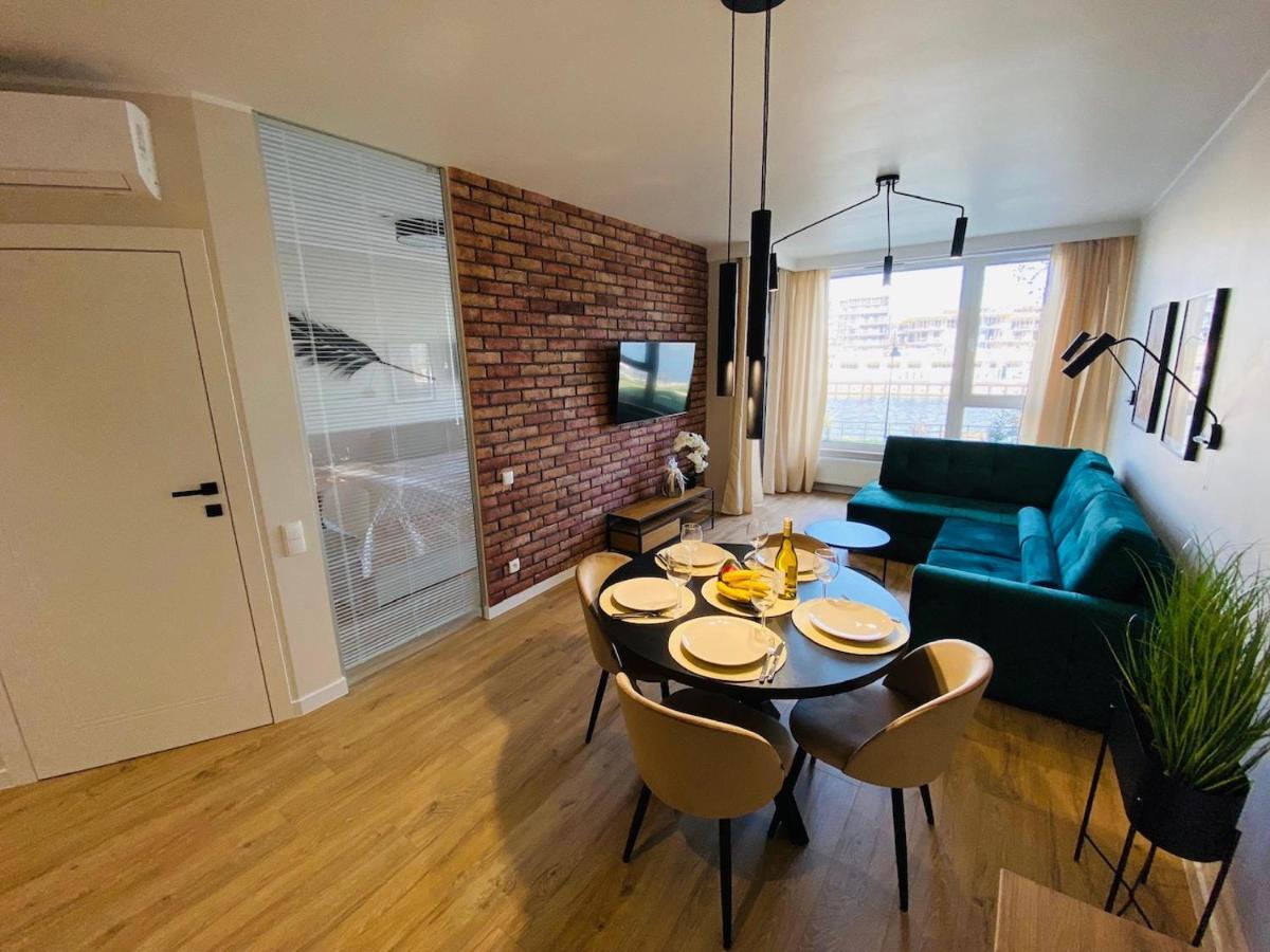Apartamenty S&S Chlebova Gdansk Z Widokiem Na Rzeke Motlawe, Stare Miasto Ngoại thất bức ảnh