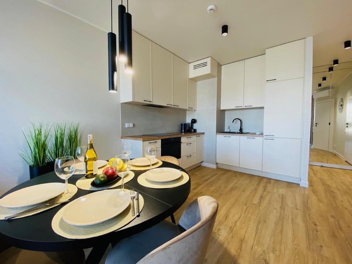 Apartamenty S&S Chlebova Gdansk Z Widokiem Na Rzeke Motlawe, Stare Miasto Ngoại thất bức ảnh