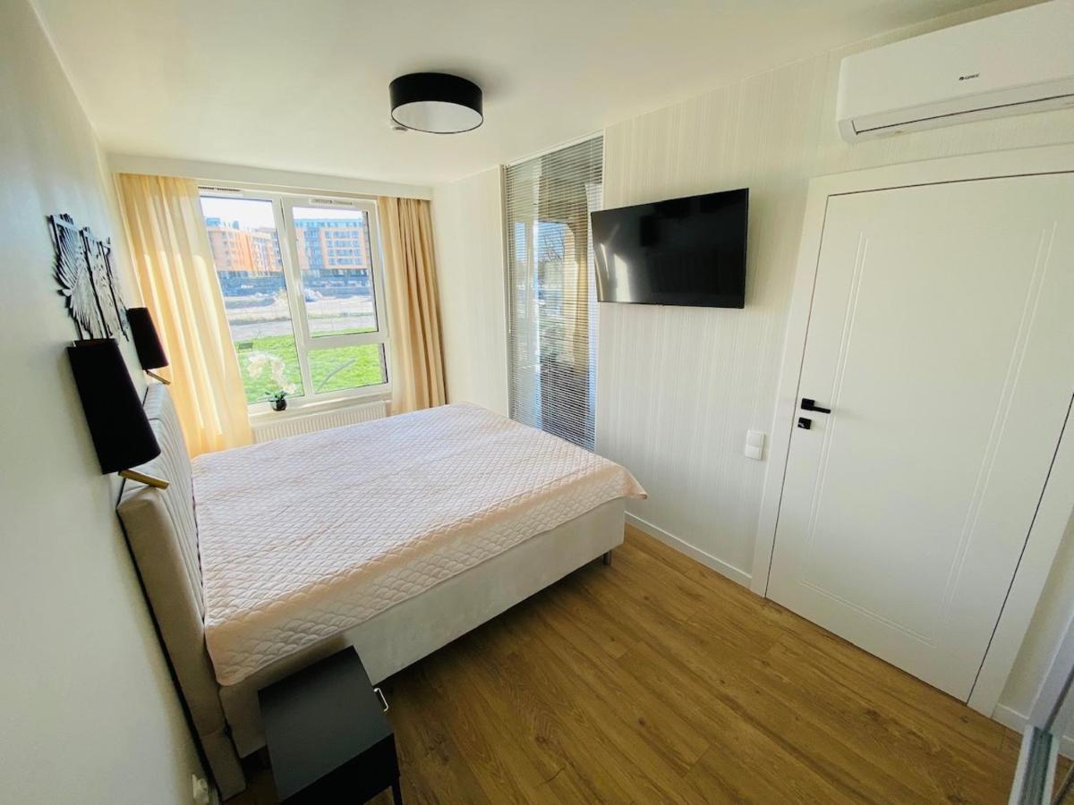 Apartamenty S&S Chlebova Gdansk Z Widokiem Na Rzeke Motlawe, Stare Miasto Ngoại thất bức ảnh